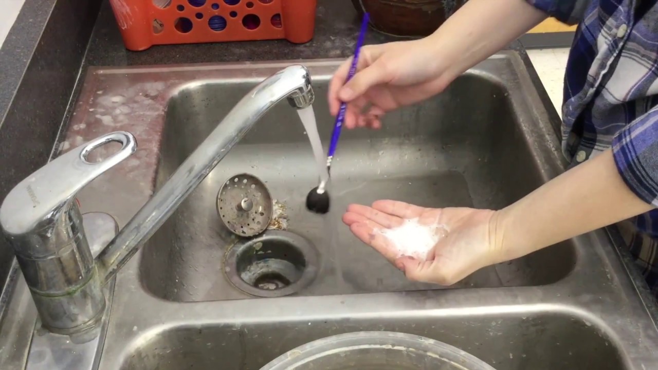 How to Clean a Glaze Brush