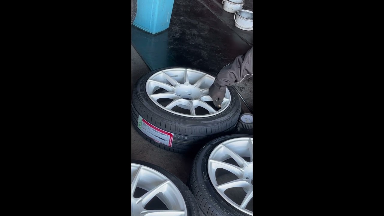 ROADSTONE（ロードストーン）は、韓国の大手タイヤメーカーNEXEN（ネクセン）のセカンドブランド組付け