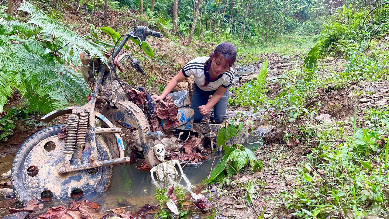 The YX130 tricycle was found by someone but left behind and the engine wouldn't start.