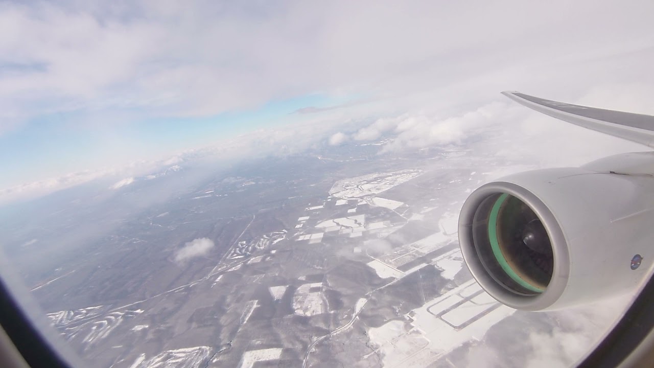 ANA B777-200 Chitose(Hokkaido Sapporo) to Haneda(Tokyo)Take off  After Snow Storm With PW4000 Sound.