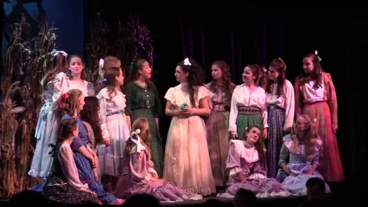 Oklahoma -  Dream Sequence Part 1 0f 5 - Singers