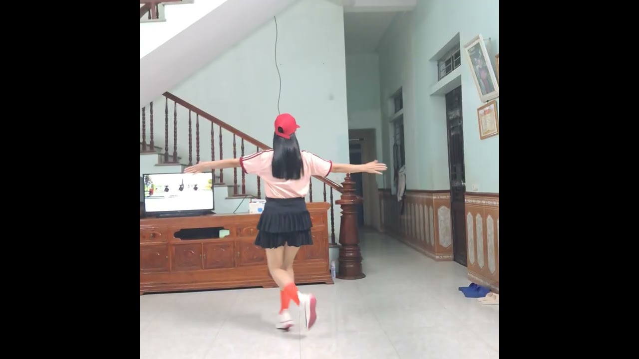 CÙNG HƯỚNG / HẠNH PHÚC CỦA EM LÀ NHỚ VỀ ANH / BĐ CHỊ TRẦN OANH