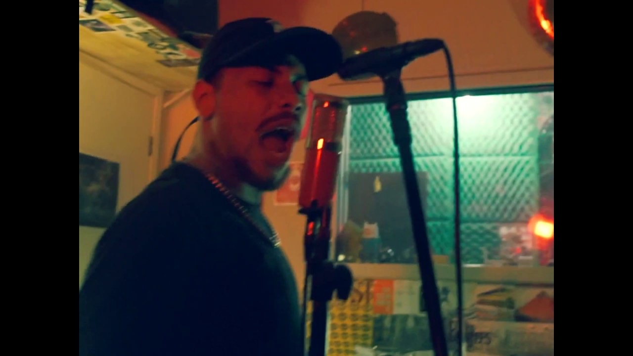 Barba Negra & LK o Marroquino - O Pirata e o Pixador (part. DJ DM) [props to Damian Marley]