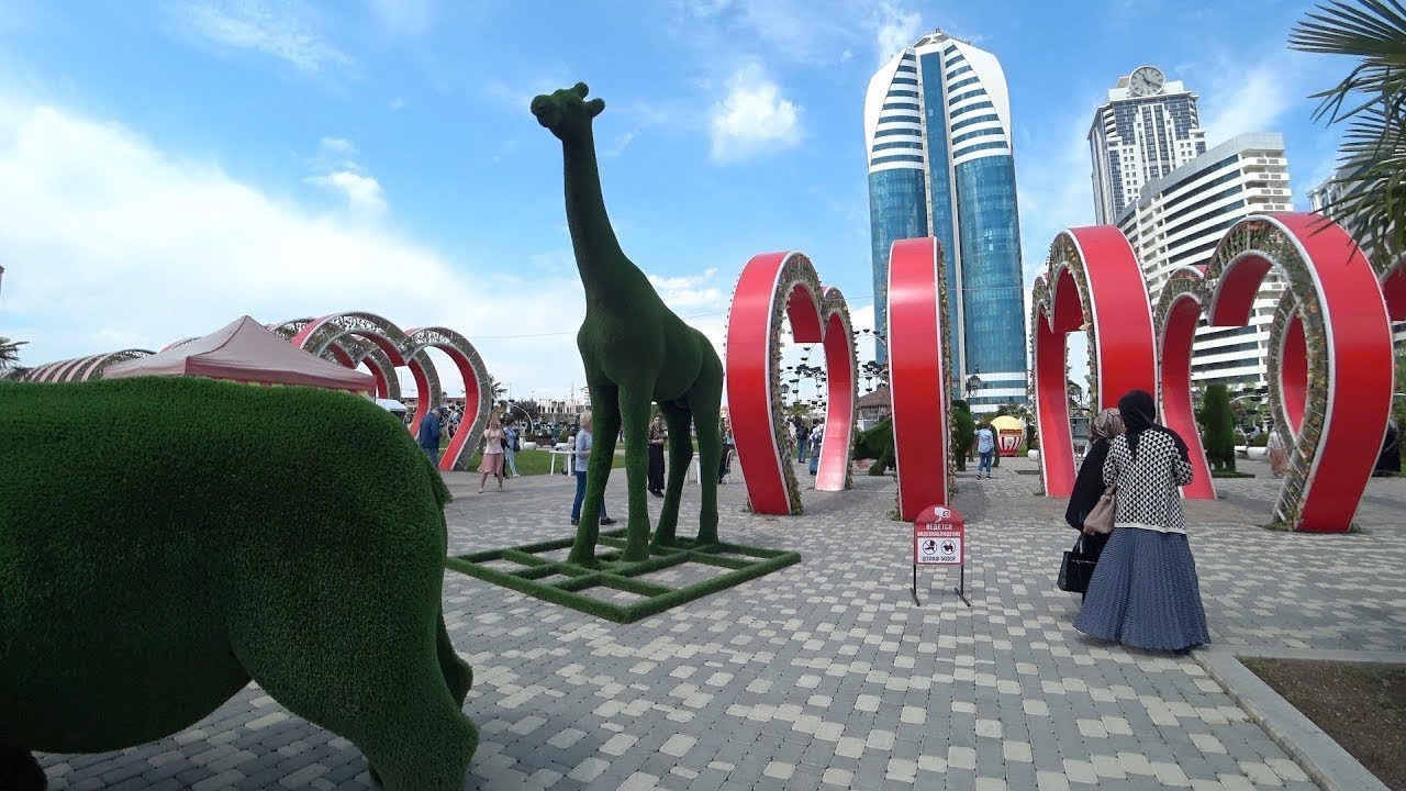 Chechnya Day 4: Akhmad Kadyrov Mosque, Flower Park, Archangel Michael Church, Grozny Museum | Russia