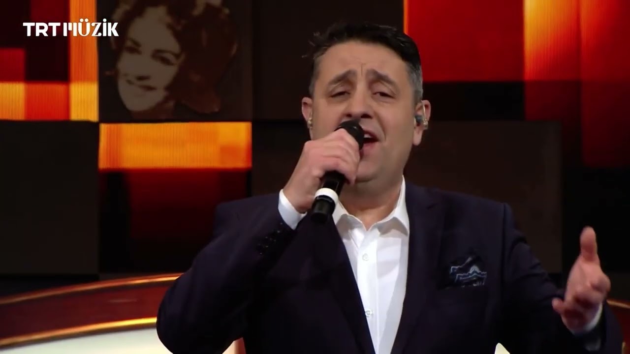 Tuncay KEMERTAŞ -Şu Sinemde Yarelerim Sızılar/Radyo Günleri (CANLI)