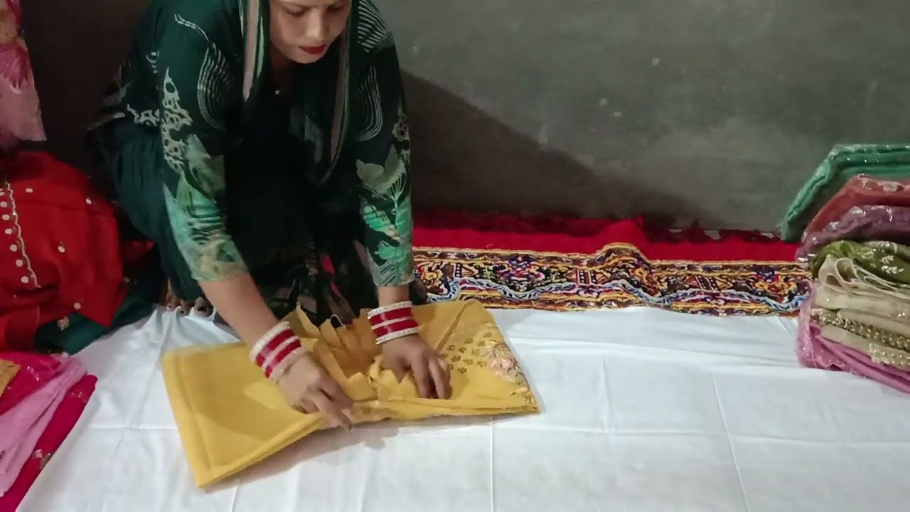 Handwark ਦੇ solo peice suit 