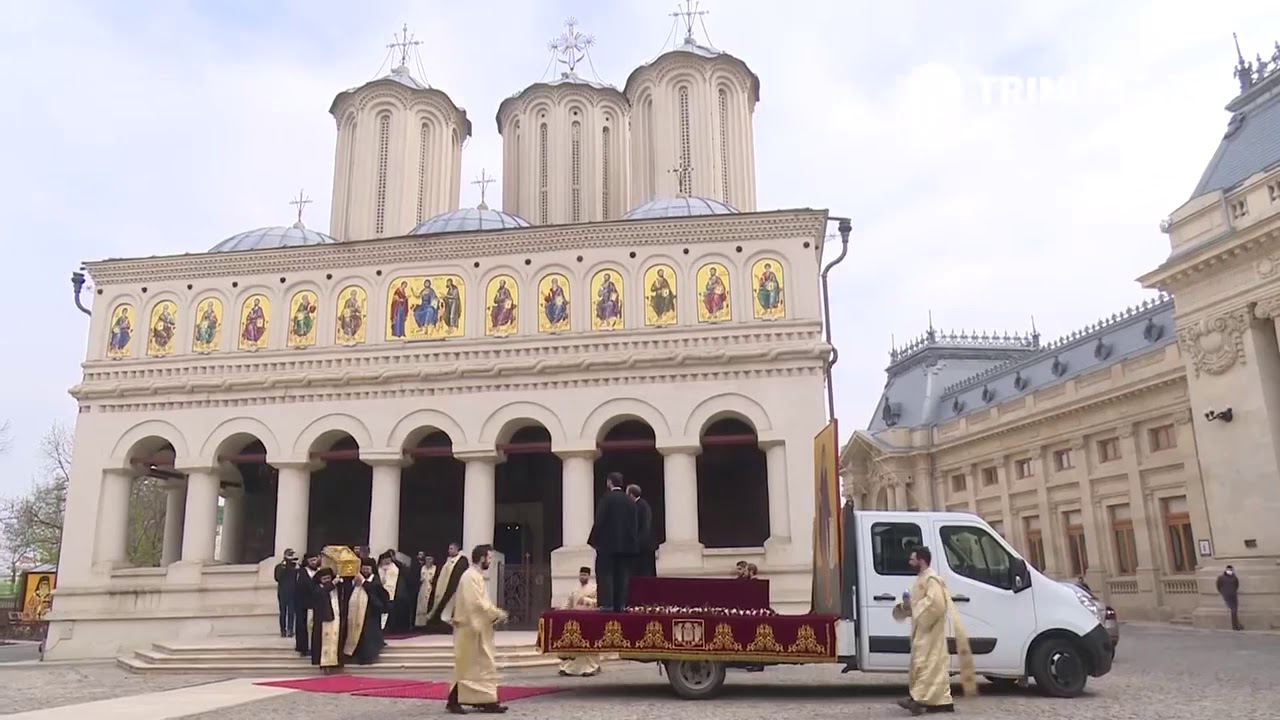 Rassenzug mit den Reliquien des heiligen Demetrius dem Neuen (Basarabov), dem Schutzpatron von Bukar