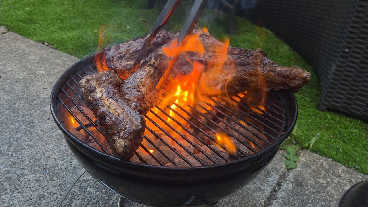 BBQ ribs for the homeless!