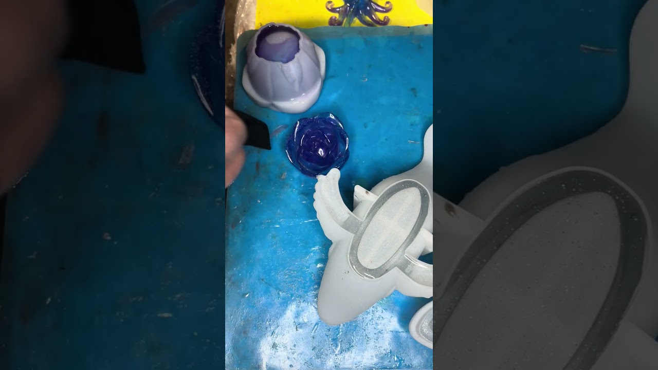 The Joy of Resin! 12/17/25 Mold Pull