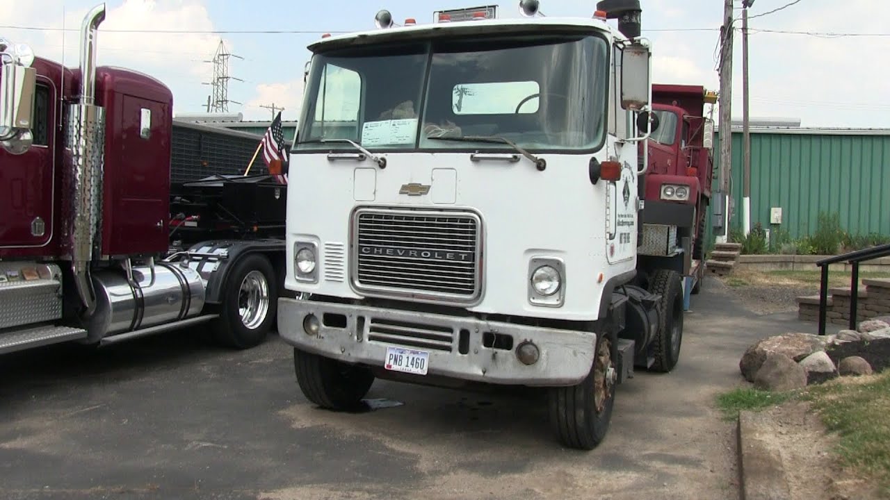 1978 Chevy Titan Cabover At Ohio Vintage Truck Reunion 2024
