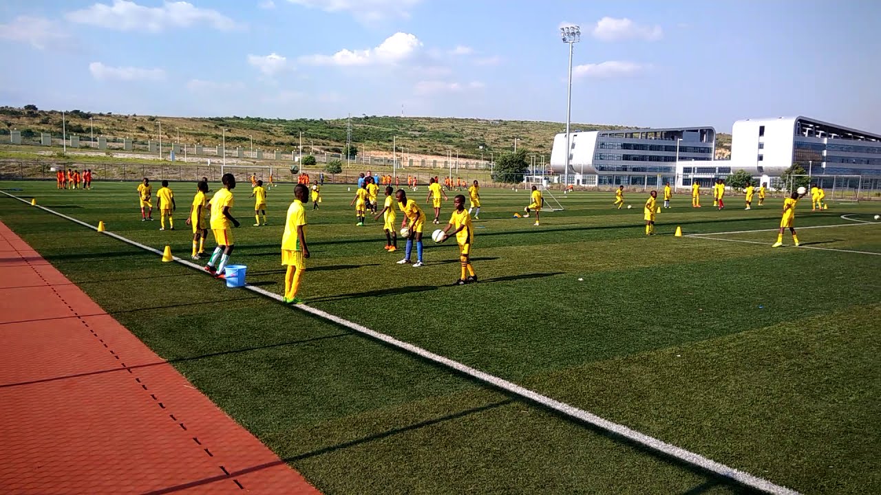 Formation de jeune footballeur congolais, Complexe sportif de Kintele, Brazzaville 🇨🇬