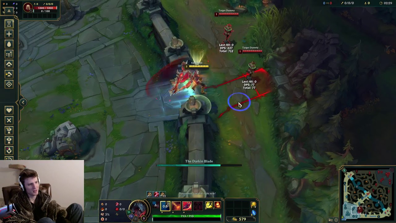 Aatrox basic combo and E atuo reset assistance.