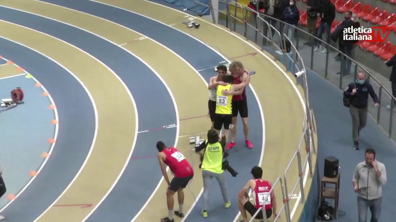Lorenzo Benati (Record Italiano U20) 47.11 nei 400 metri indoor al Palaindoor Ancona