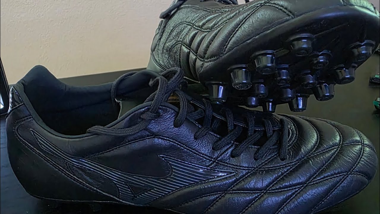 Mizuno Proto! Who's it for? #review #soccer #football #mizuno #soccerplayer #footballsoccer