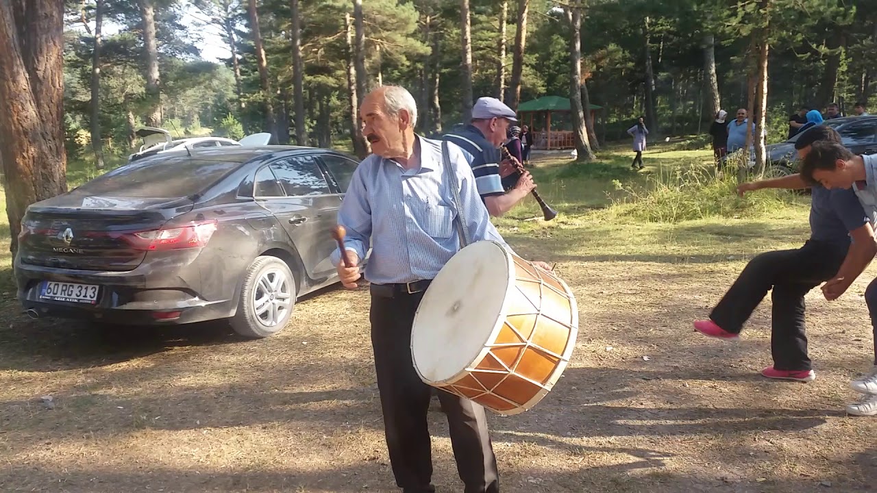 TOKAT REŞADİYE NİKSAR BAŞCİFTLİK KARACAMDAN   HALAY OYUNU HEVEKSE KÖYÜ