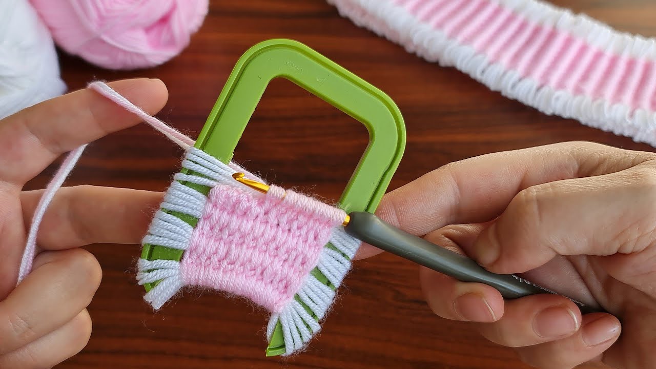 Wow! 😇 Super idea how to make eye catching crochet hair band.Amazing!. sell as many as you can weave