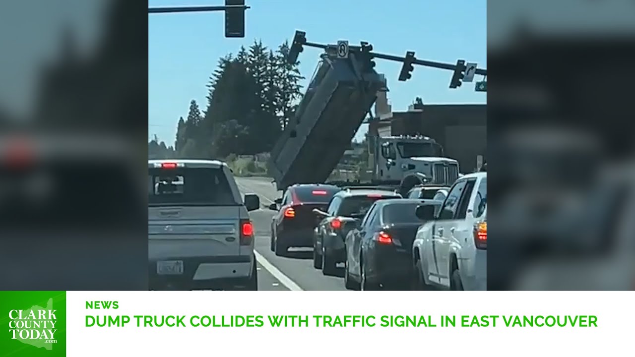 Dump truck collides with traffic signal in East Vancouver