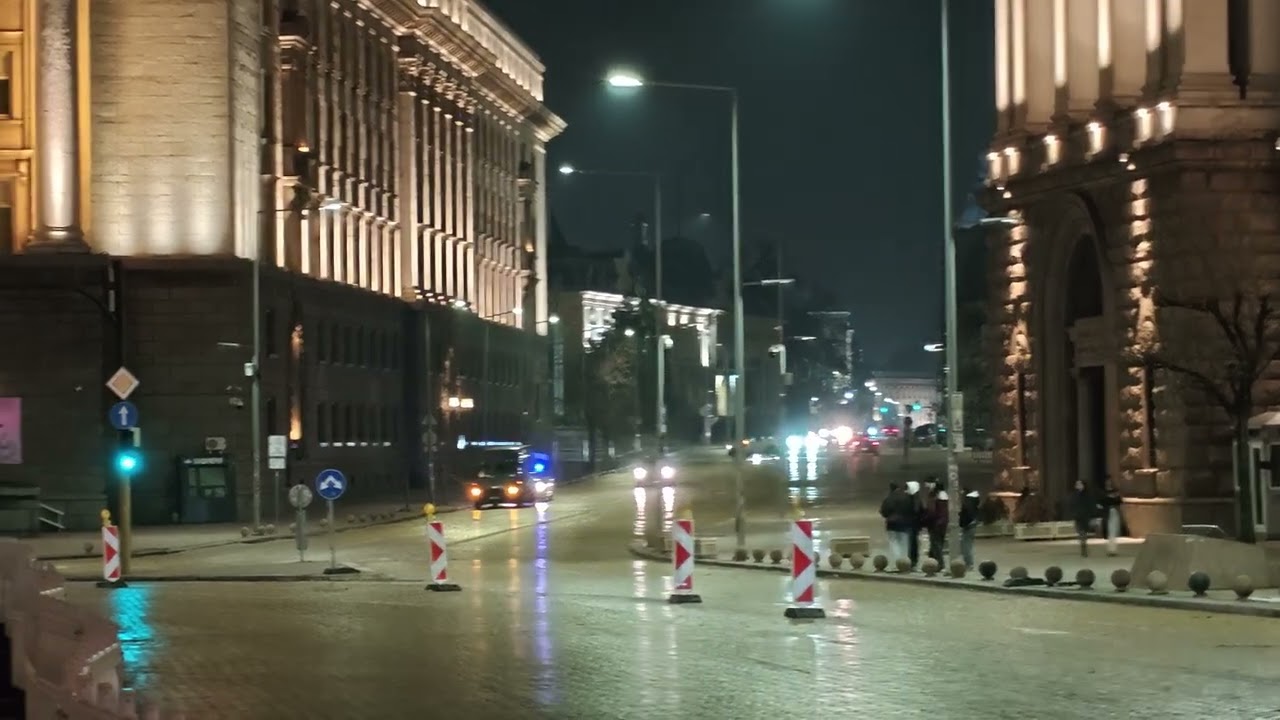 4K 2160p 30fps (telephoto camera, 3.5x) - Oppo Reno15 low-light video sample