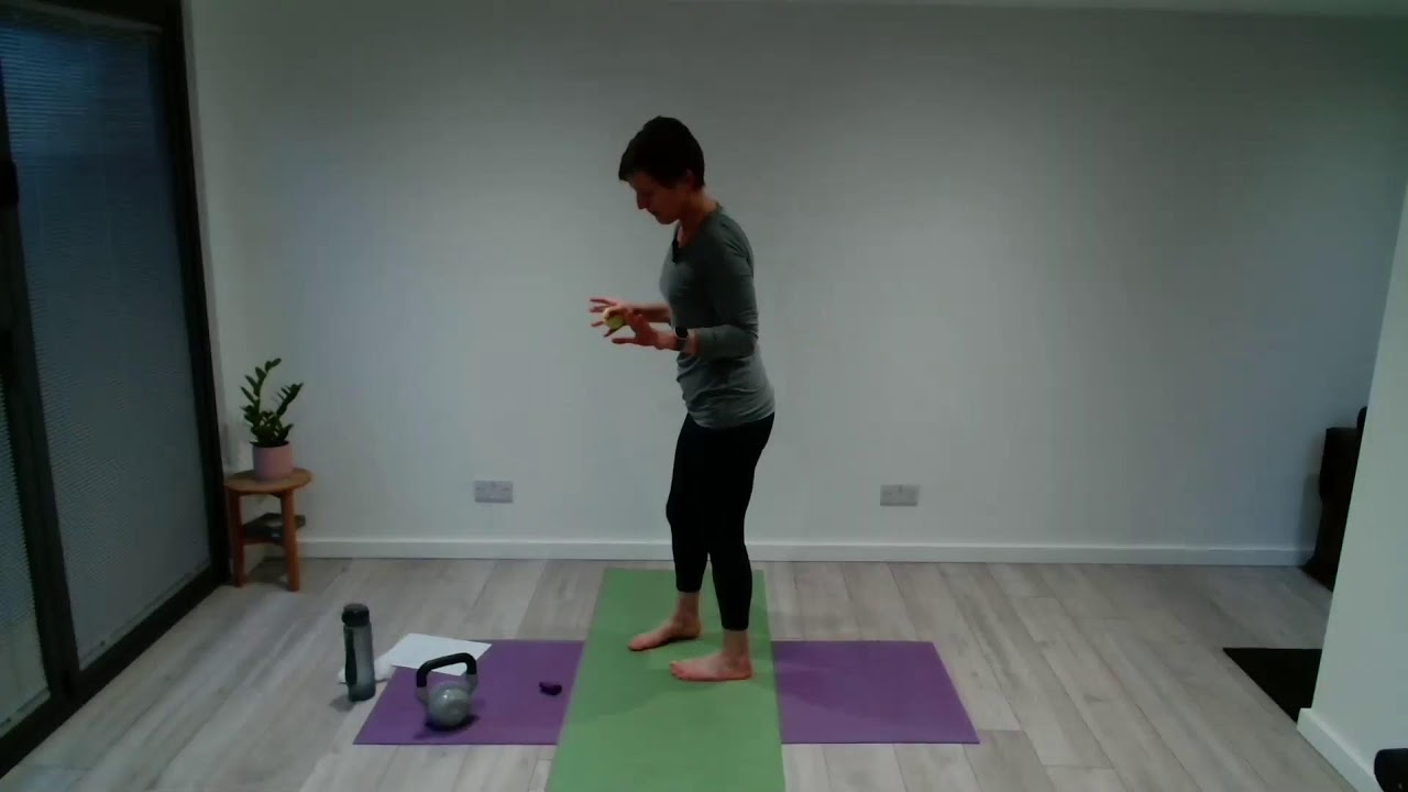 @BalanceandStrengtgh  45+ #5movesin5minutes