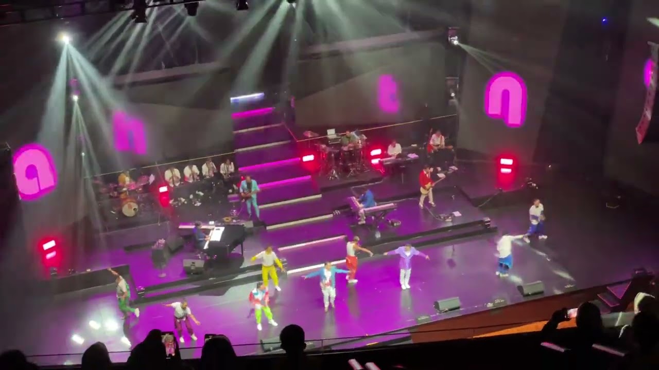 KAHITNA Konser Anniversary 36th 6 Agustus 2022 JIExpo - Opening Concert Kahitna - Title : Bagaimana