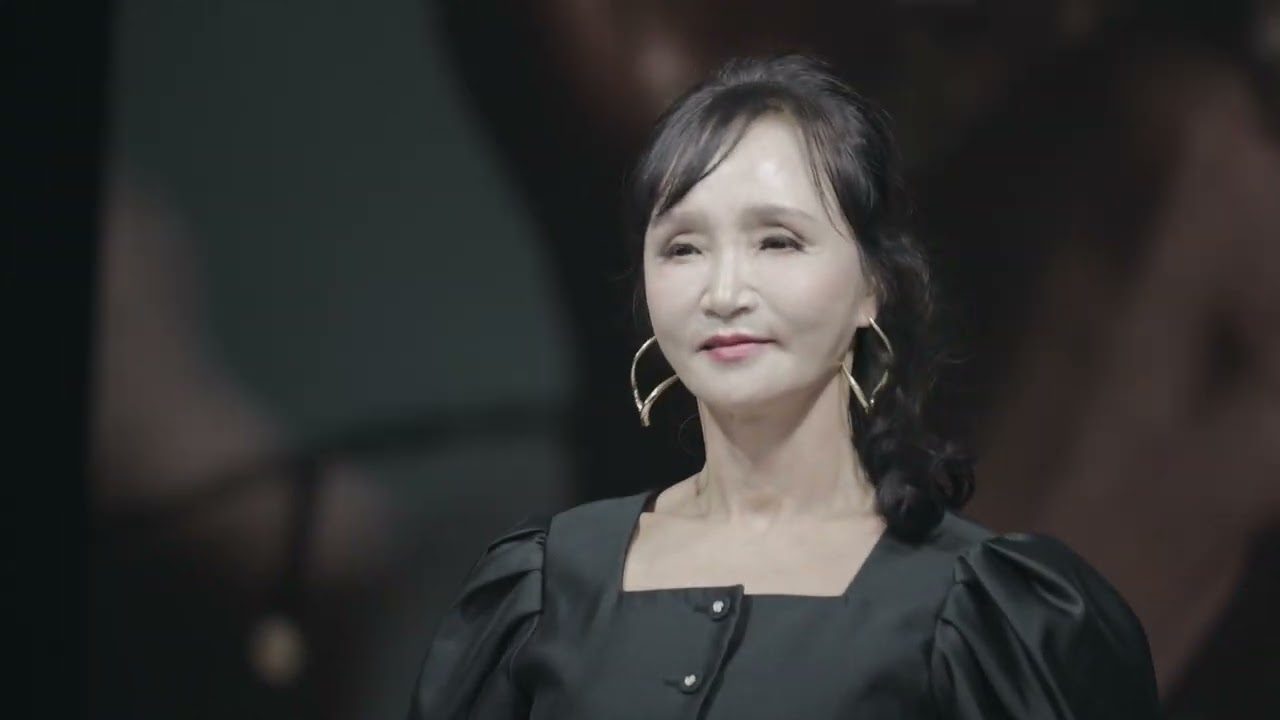 SMA 시니어모델협회 - 서울 동대문 DDP패션몰 – 수료식및 상반기패션쇼 07(2024년 6월 27일)