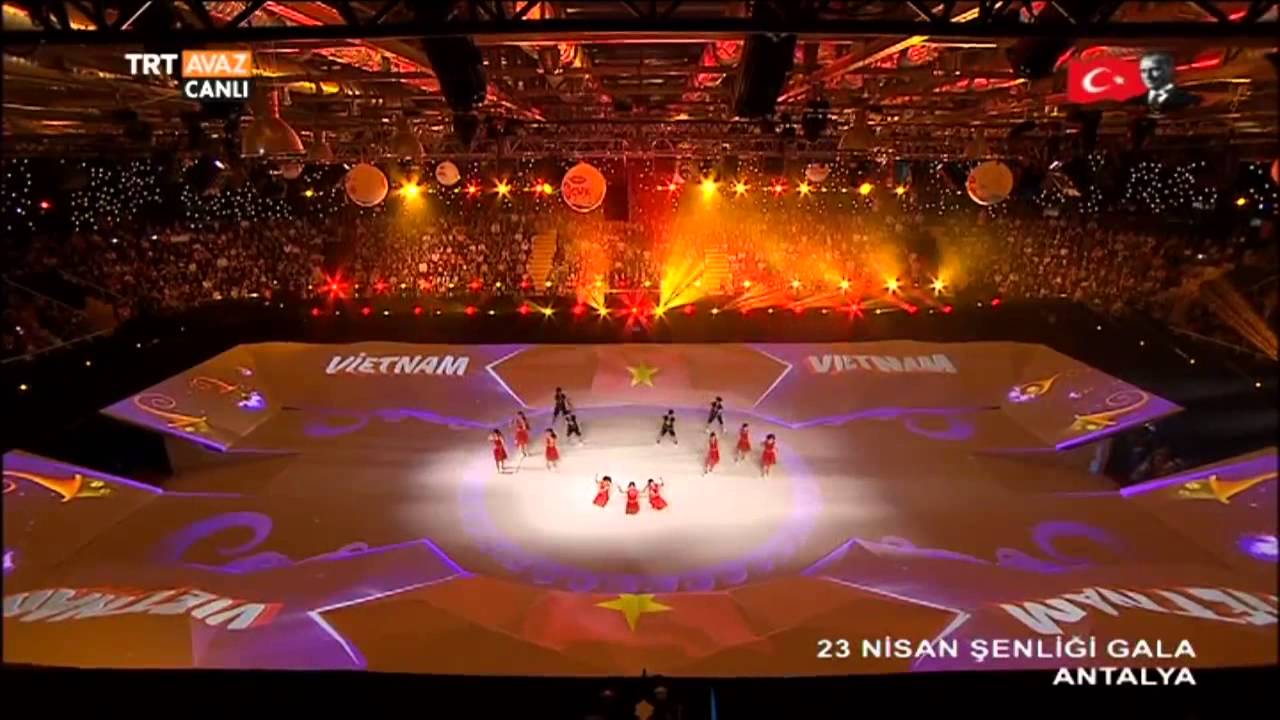23 Nisan Şenliği Gala Antalya - TRT Avaz