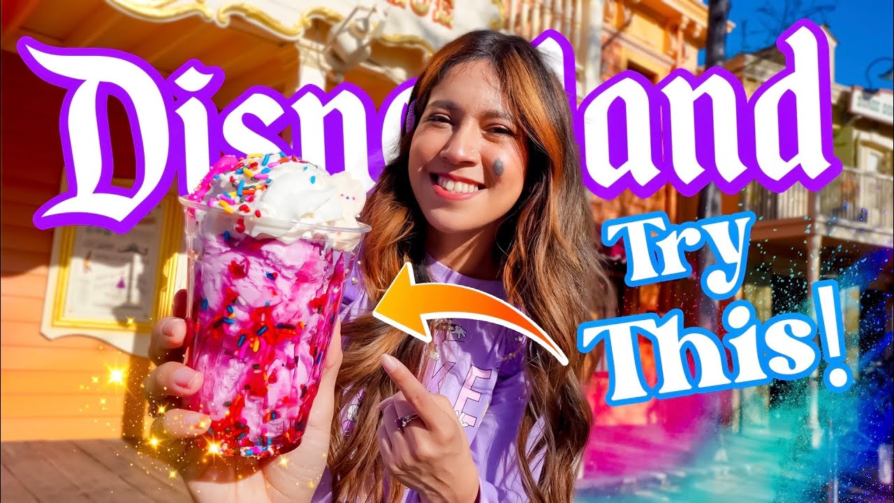 TRY This DISNEYLAND TREAT & Toontown Golly Pops | New Lion King Merch & Pizza Planet!