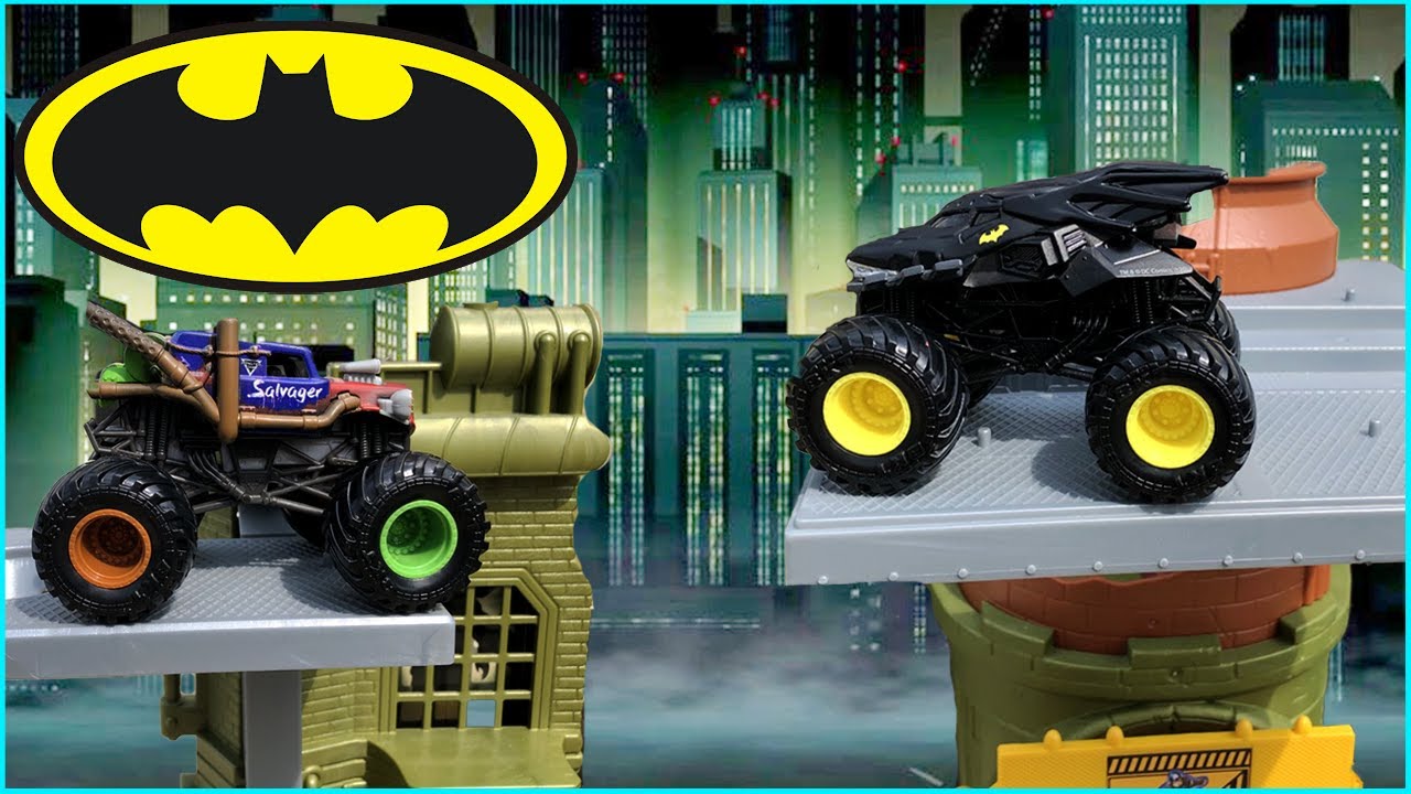Batman Monster Truck Saves Gotham City from Salvager | Monster Jam Toys
