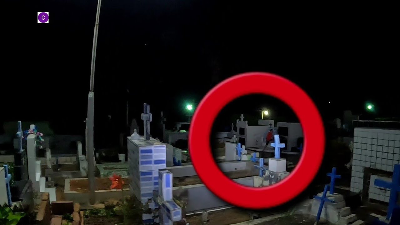 A NOITE MAIS ATORMENTADORA QUE PASSEI NO CEMITÉRIO A NOITE "VULTO OU ALMA APARECE NO VÍDEO"
