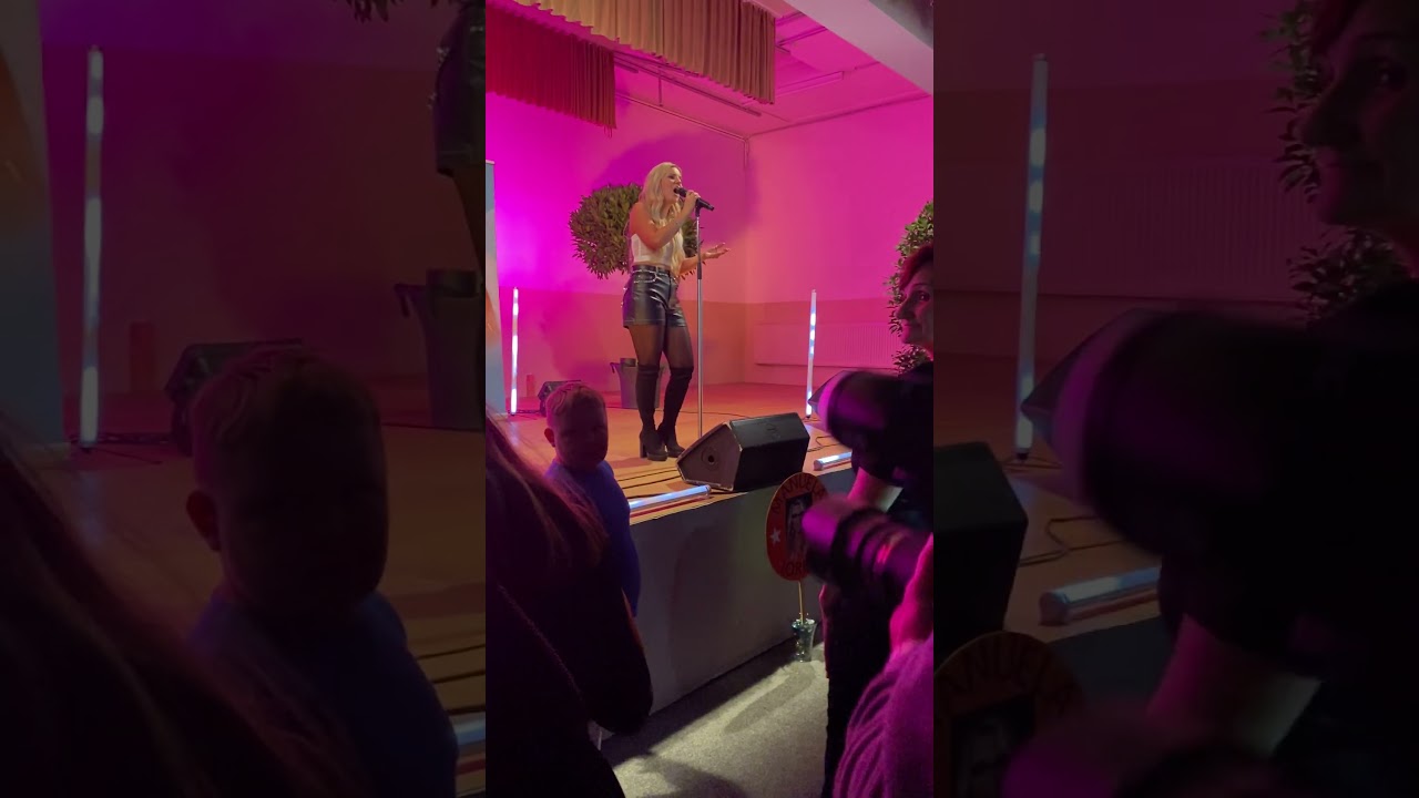 Nathalie Holzner live #concerts #schlager #steiermark #osterreich #m&auml;dels #schlagerpur