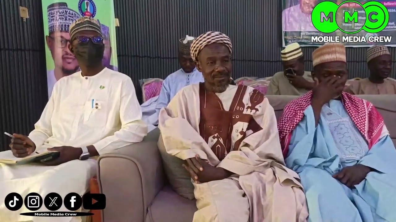 Yadda aka kaddamar da raba tallafin azumi da Gidauniyar AKENCY ta raba a Jibia LG. 