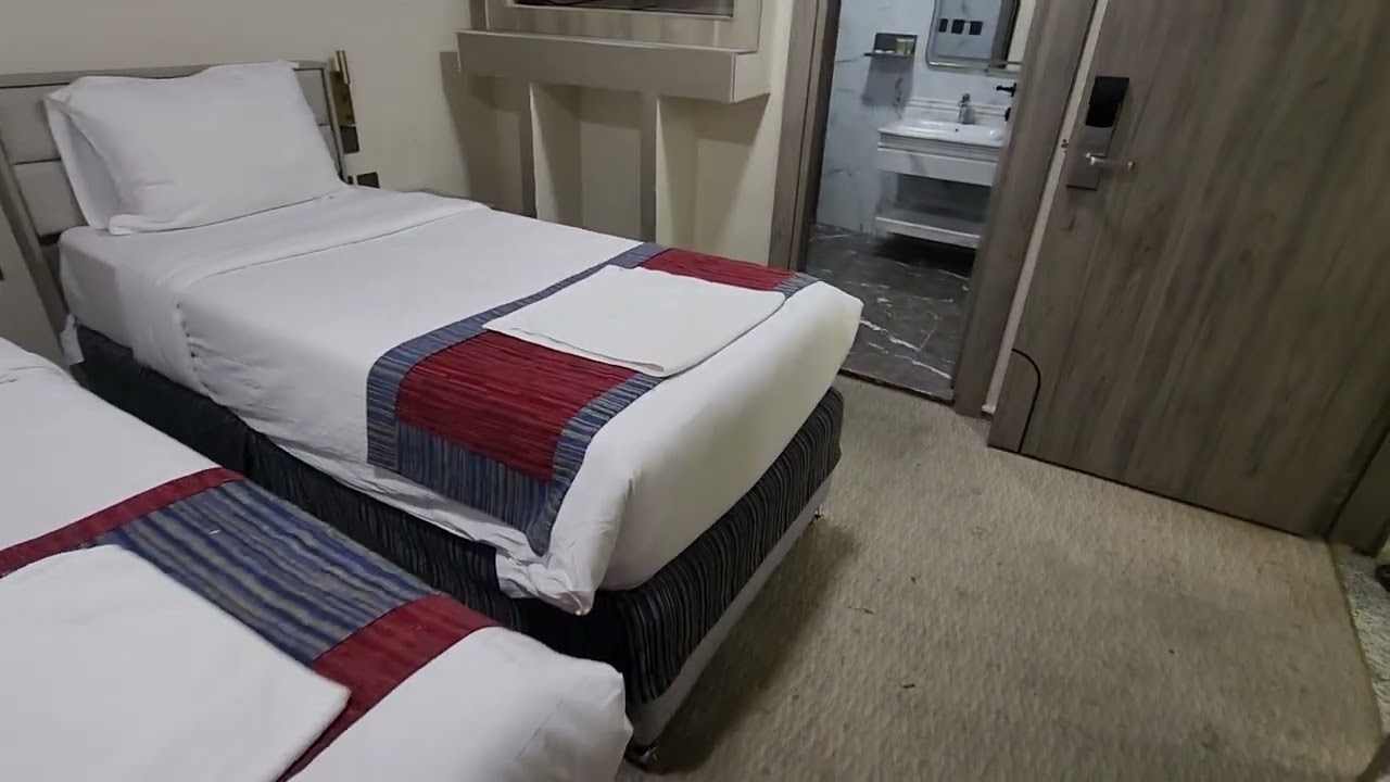 Feroz Golden hotel madinah. +966593784002