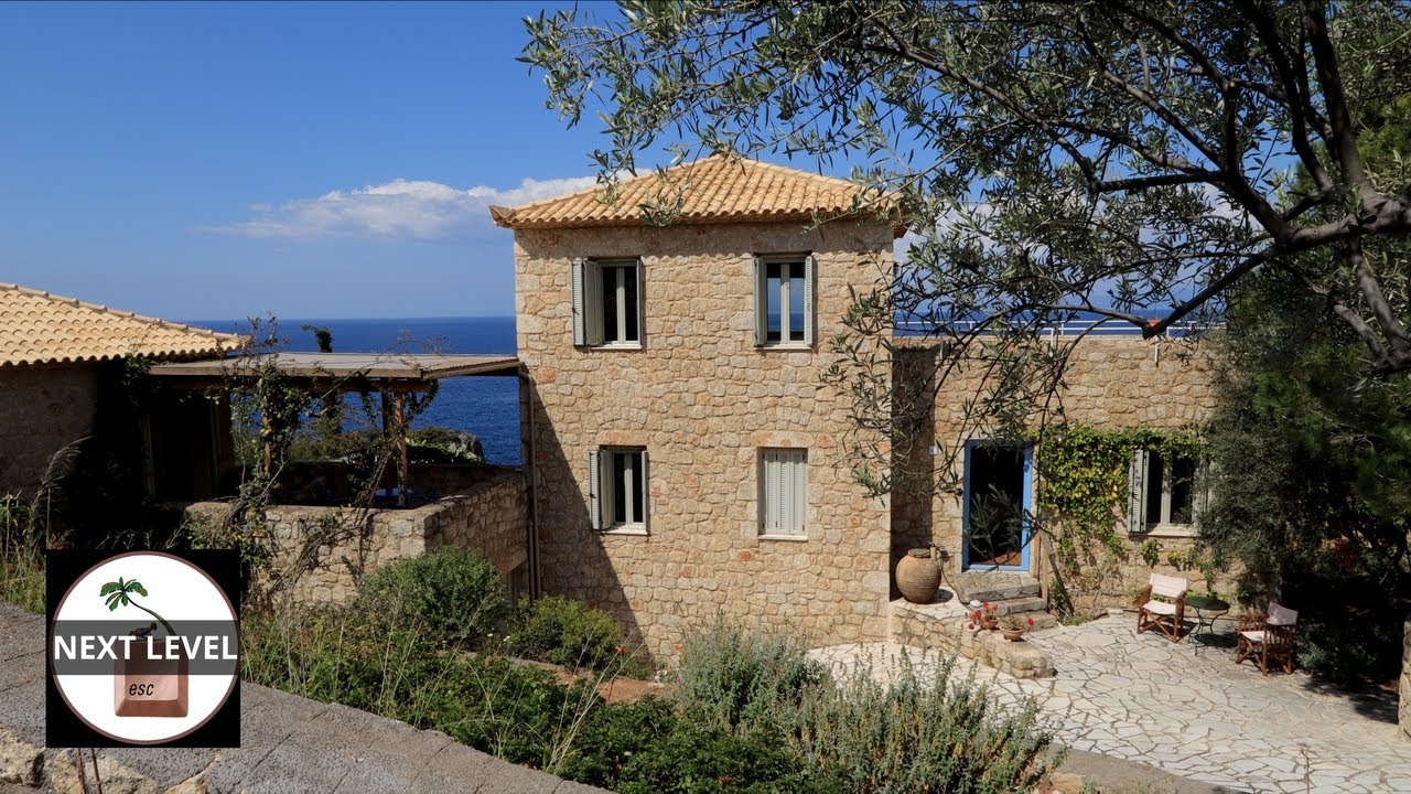 NEXT LEVEL - Luxurious sea front villa between Delfini and Foneas beaches, Stoupa