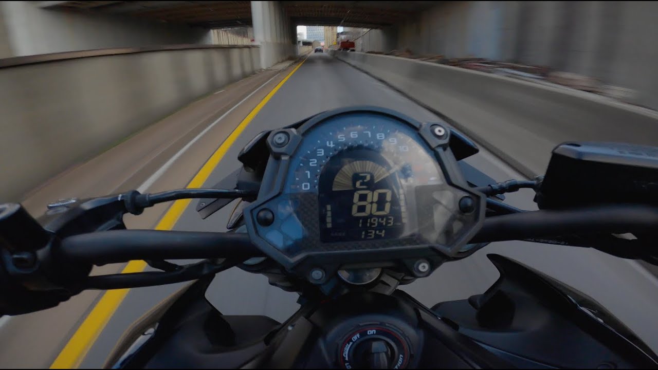 Loud Z900 ride through the city // PURE SOUND // Straight piped
