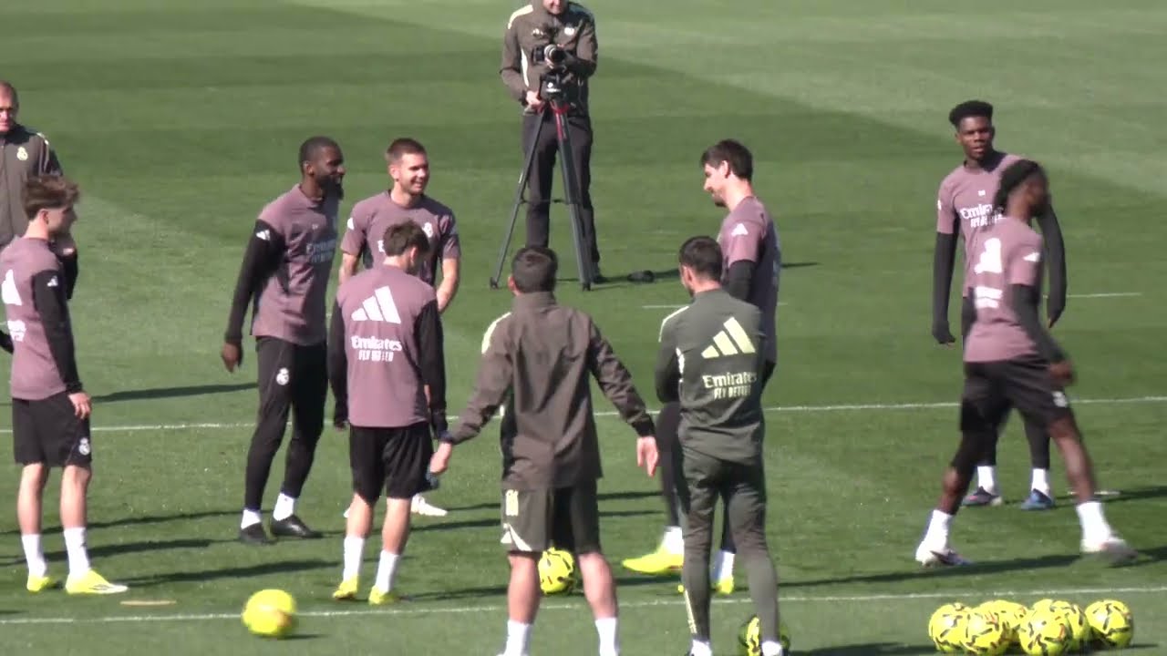 UCL Hat-trick hero Valverde trains with Real Madrid ahead of crucial match versus Elche | WSS |