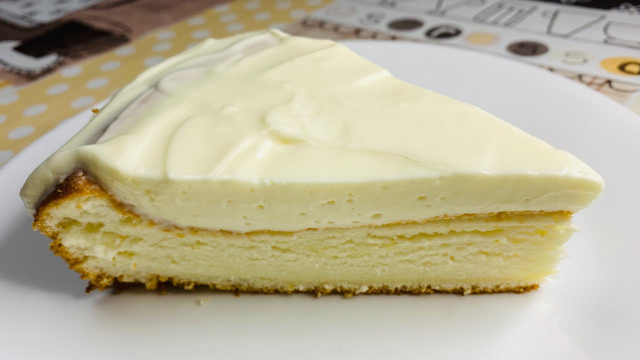 CREAMY AND MOIST LEMON CAKE