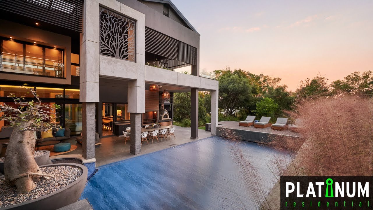 ABSOLUTELY STUNNING 5 BED DESIGNER HOME ON A DOUBLE STAND