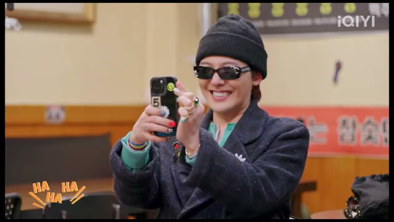 GD and his contagious laugh pat1