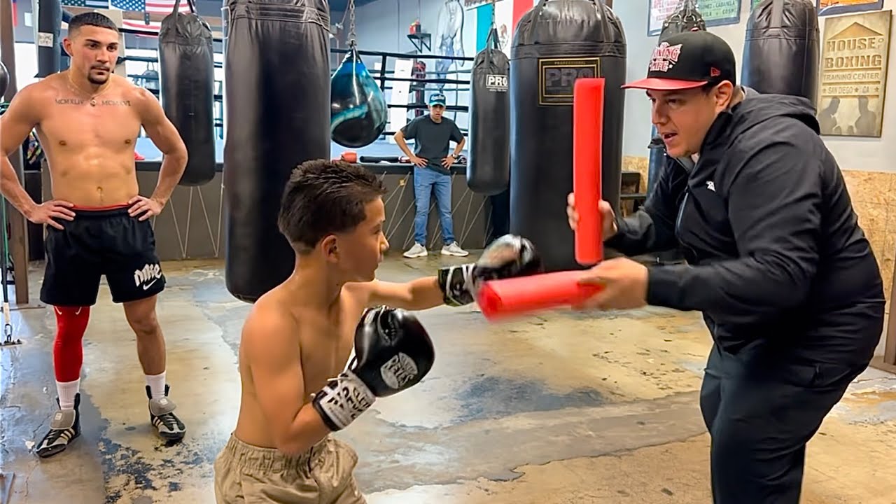 EDDY REYNOSO TRAINS  LIL CHAMPION IN THE MAKING - TEOFIMO IMPRESSED BY SKILLS!