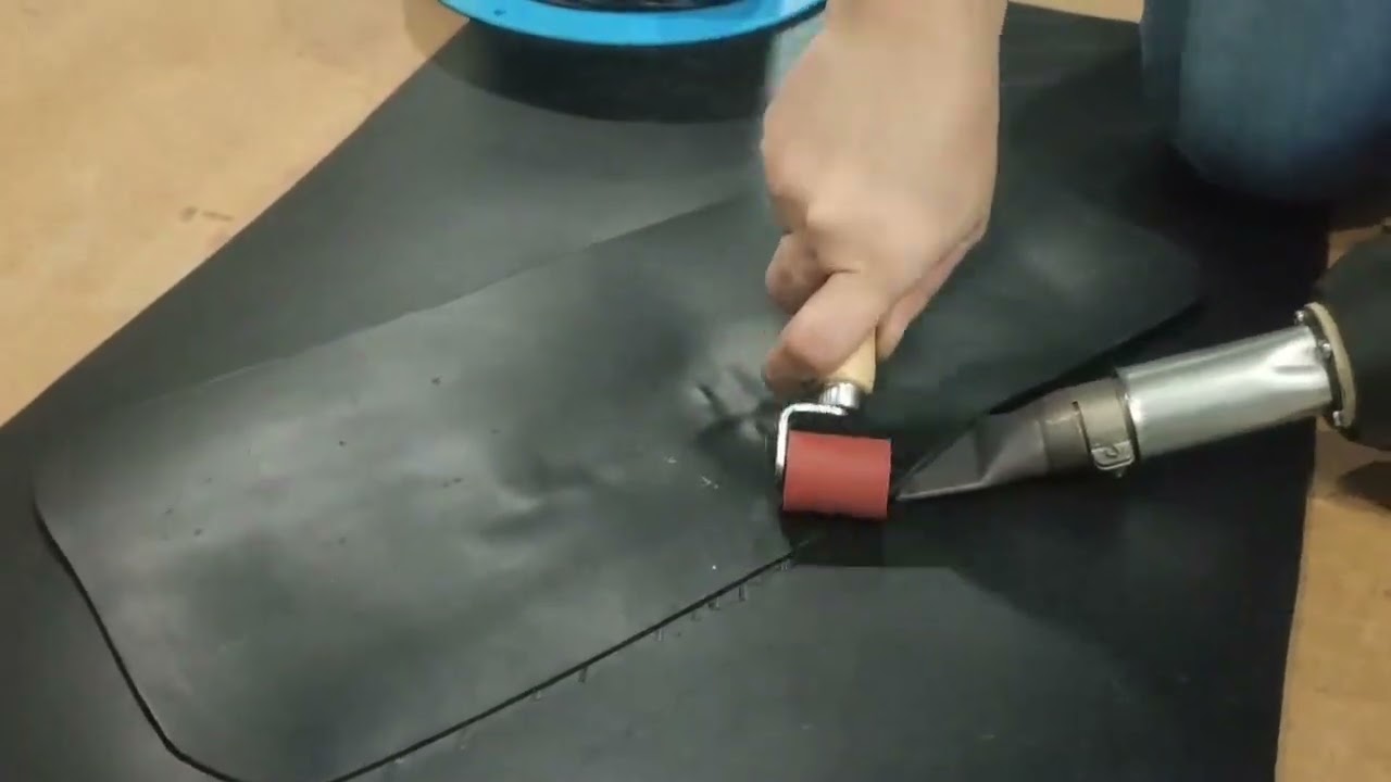 How to repair a leak of Geomembrane by hot air tool and extruder