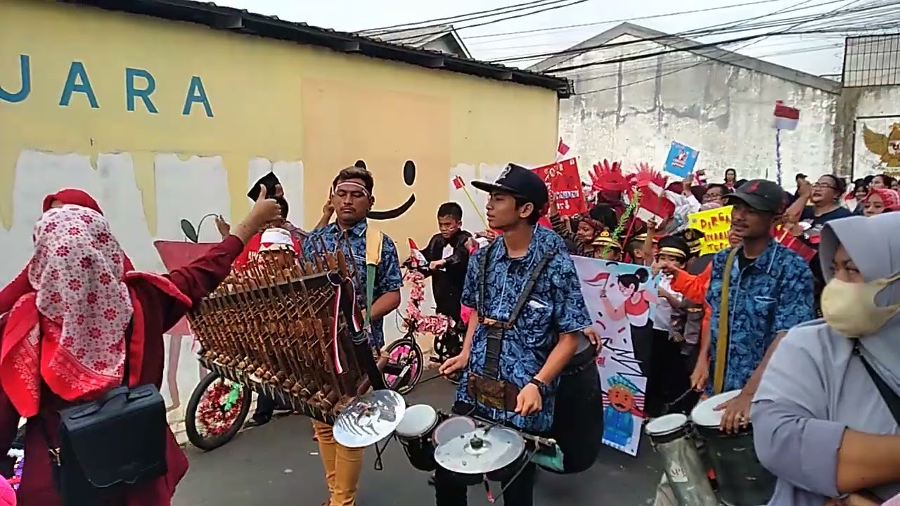 PAWAI KEMERDEKAAN HUT RI RW 01 KELURAHAN CIPINANG MUARA