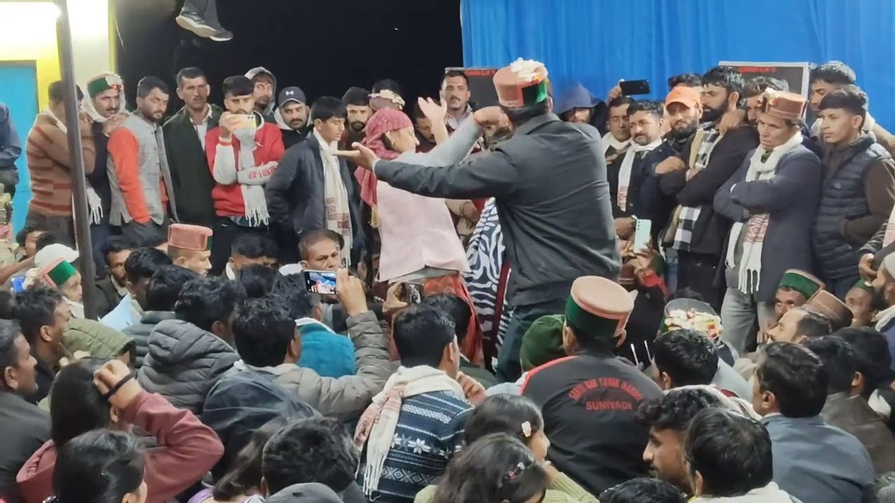 ❤️पहाड़ों की गुंज 💯❤️✅ महफ़िल कलाकार अपने दिनेश मिनटा जी द्वारा गांव सनियाडी का कल्चर गित 🎤💯❤️✅