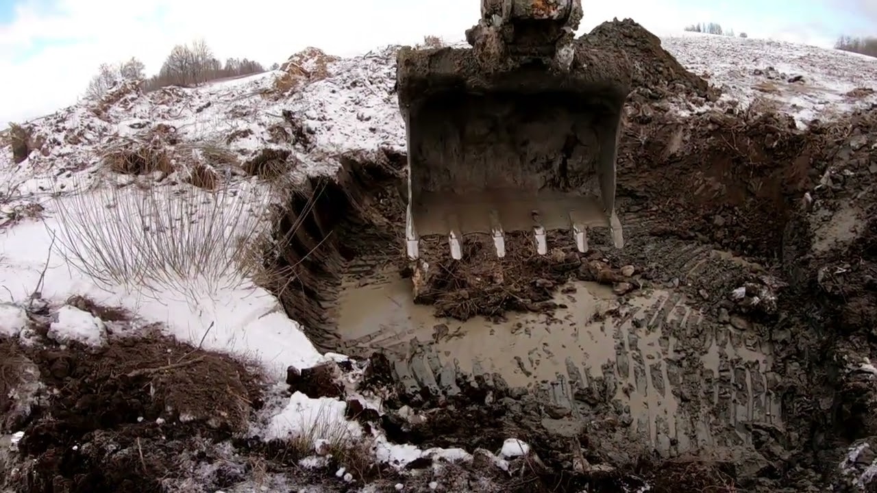 Дноуглубление первого пруда