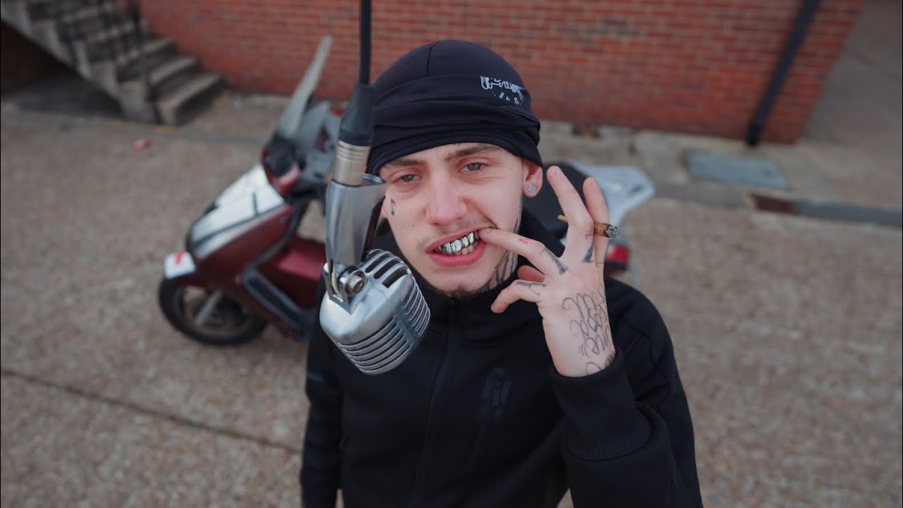 Hood Poet - Introduction / On Spot Freestyle [Music Video]