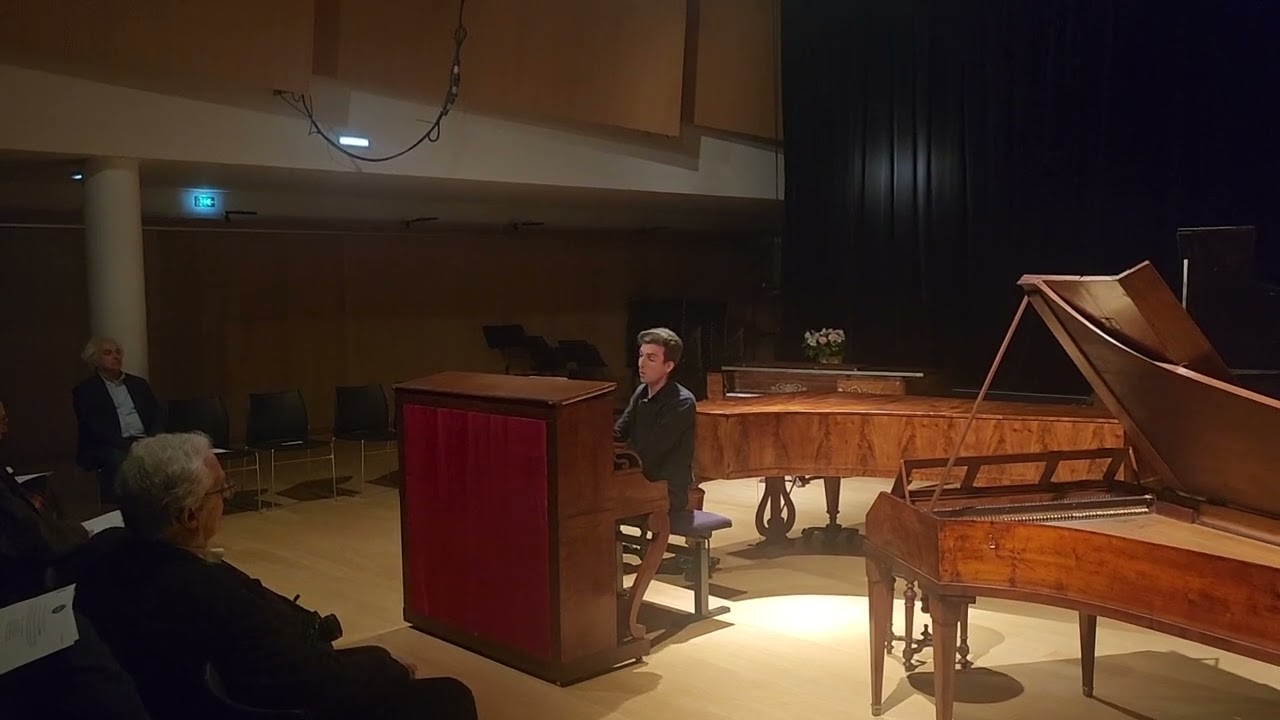 f Chopin  au pianino Pleyel.