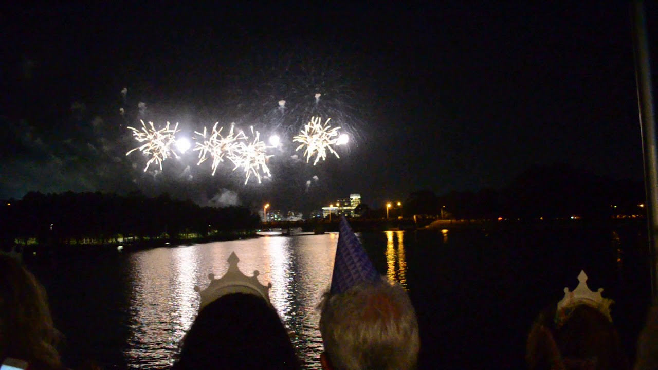 New Years Eve Fireworks Over the Swan River in Perth