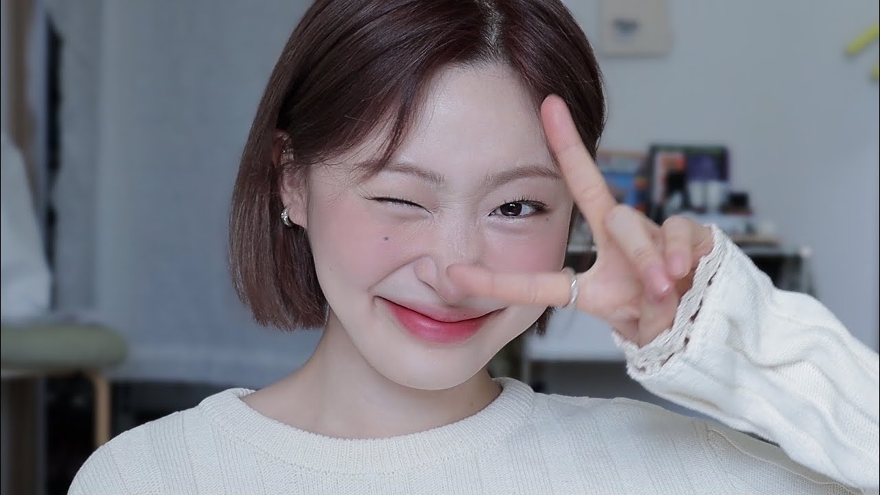 똑단발 빨간머리의 데일리 메이크업과 근황 토크 🎶 그리구 요즘 피부 관리법 (?)