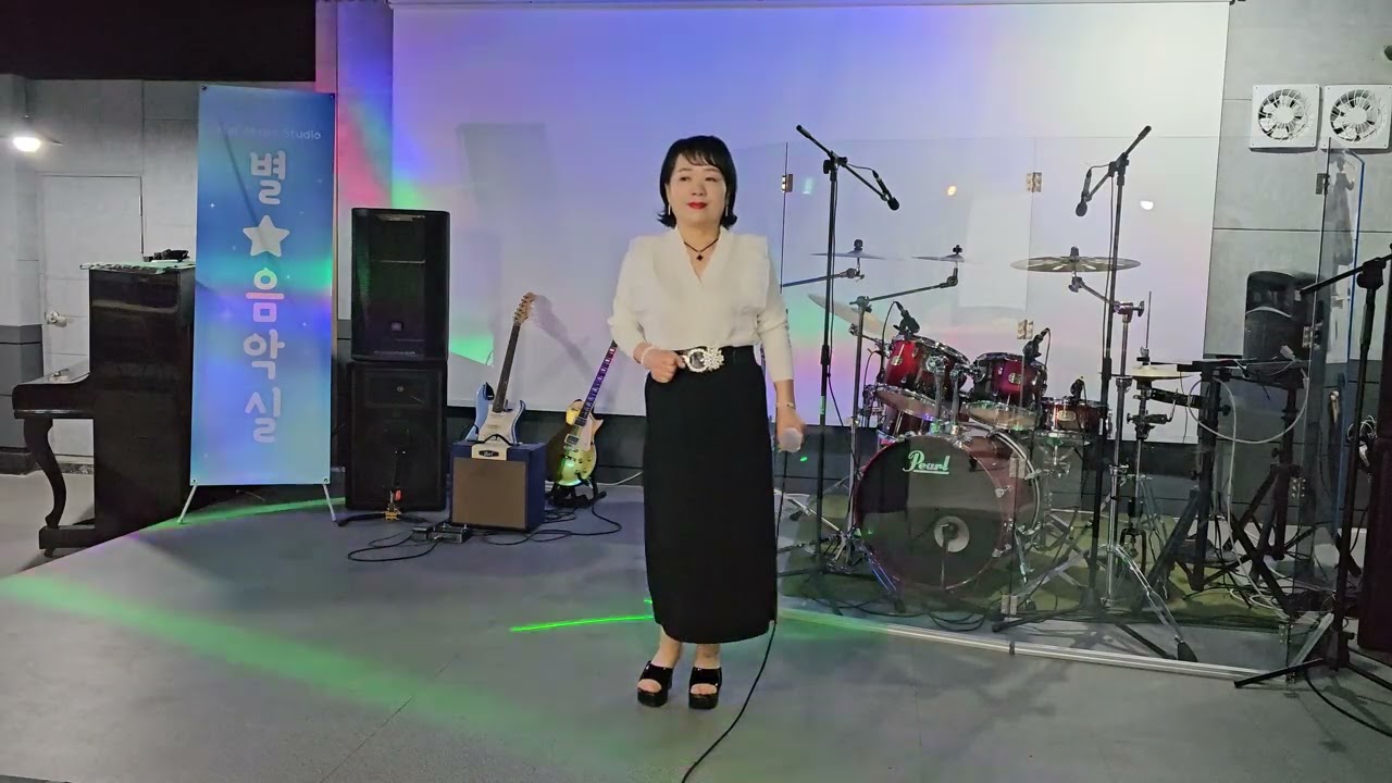 사랑여행, 원곡 김용임,  커버 강지나 