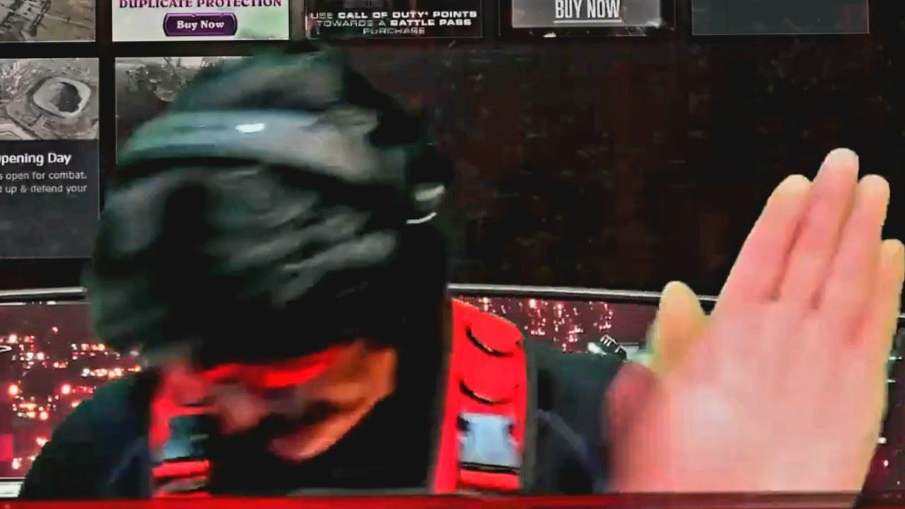 DrDisrespect's FIRST RAGE & DESK SLAM in Warzone after comeback!