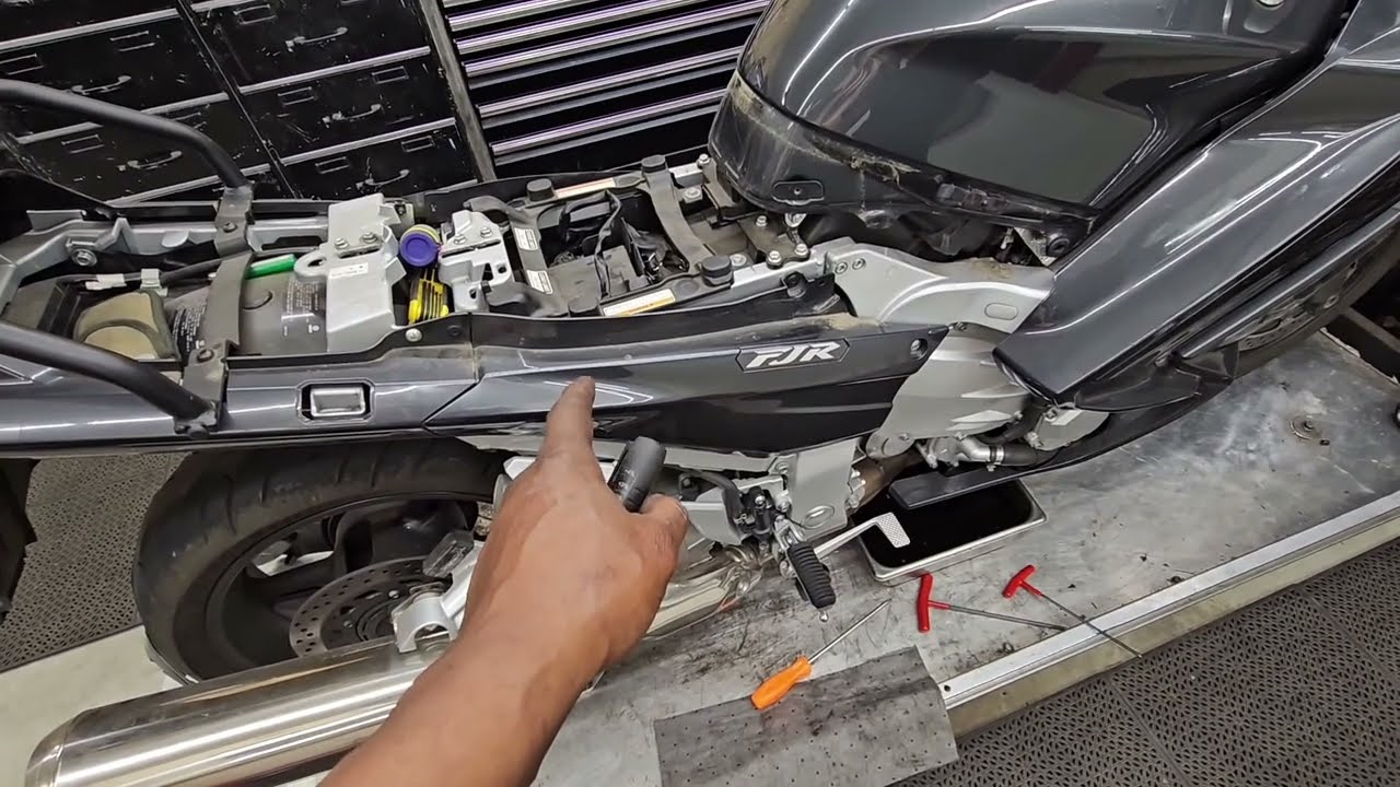 2020 Yamaha fjr 1300 es service video